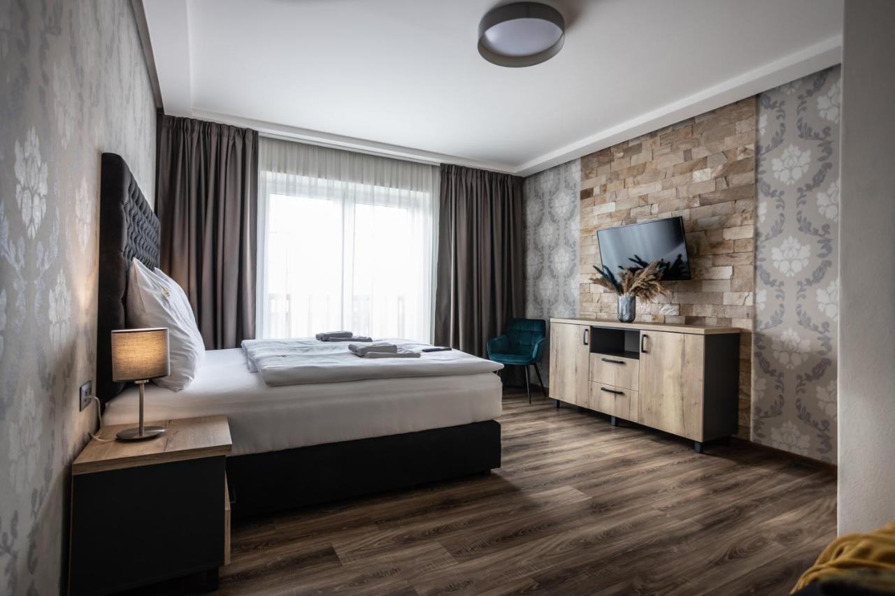 Demanova - Dependance Aparthotel